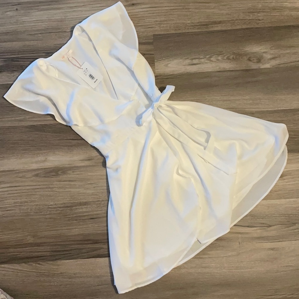 🆕 Giana Bini White Wrap Dress
